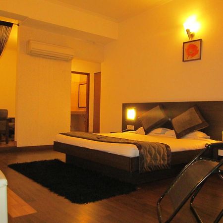 Mg Regency Hotel Baddi Bagian luar foto