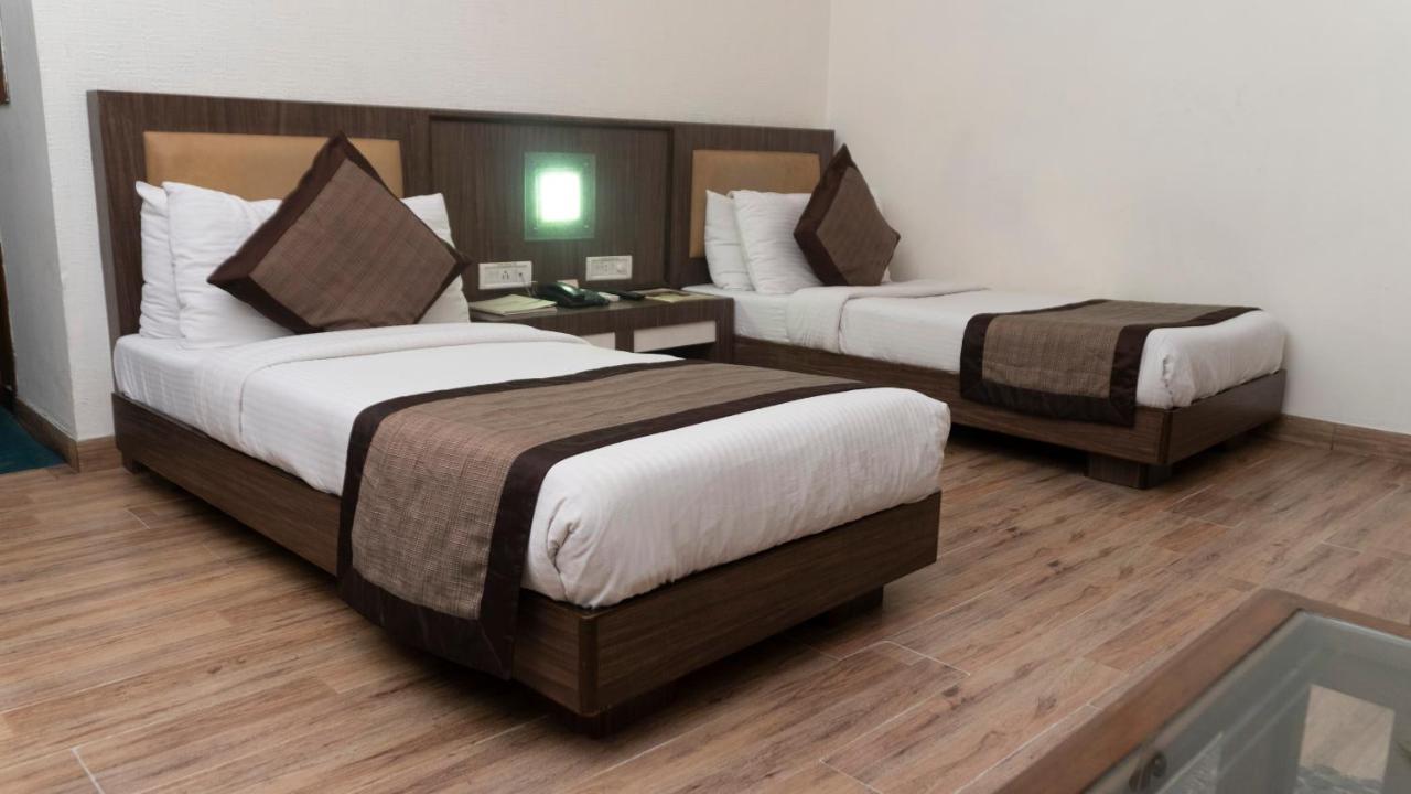 Mg Regency Hotel Baddi Bagian luar foto
