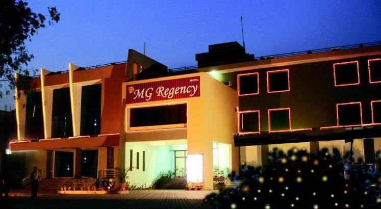Mg Regency Hotel Baddi Bagian luar foto