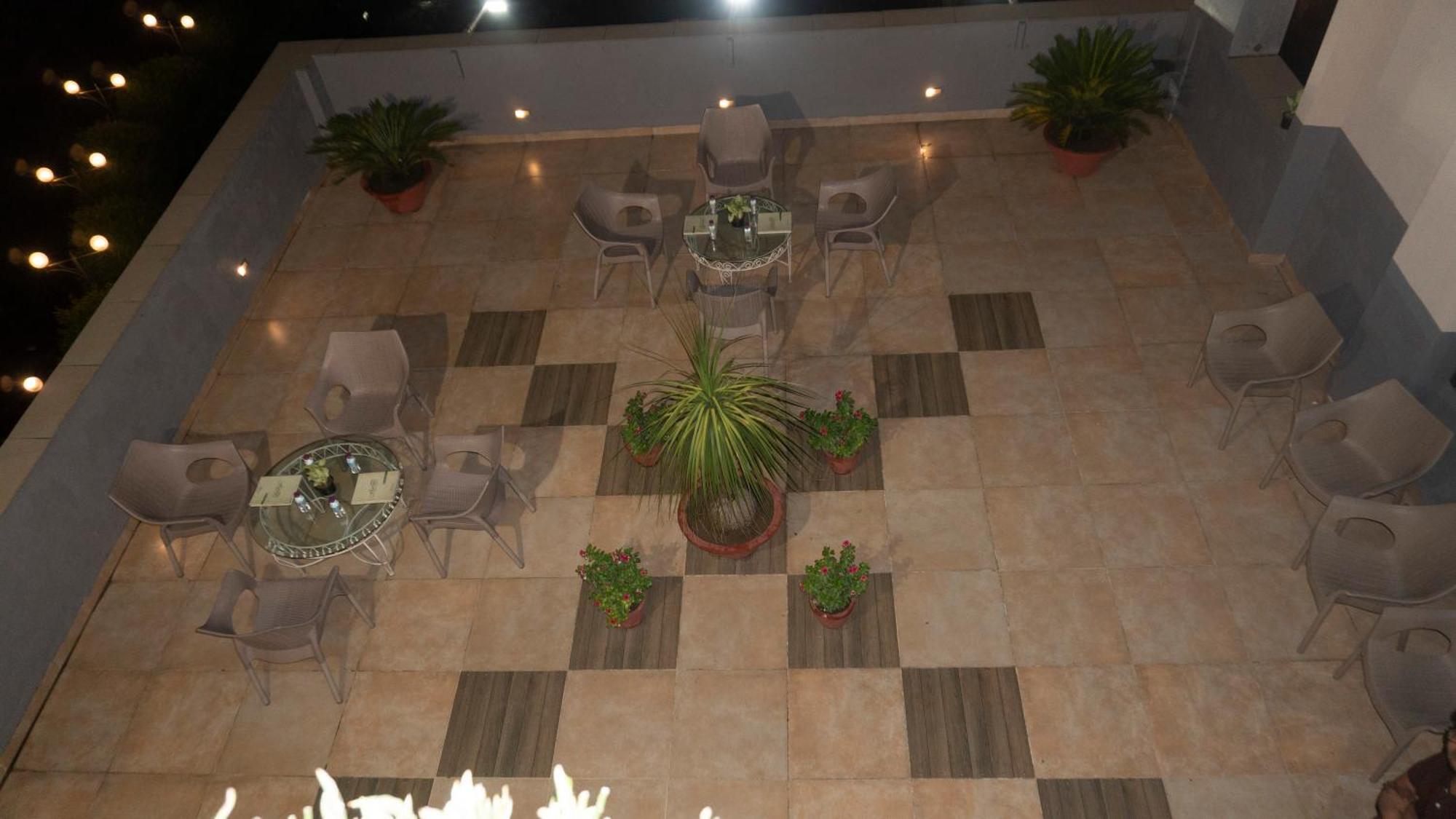 Mg Regency Hotel Baddi Bagian luar foto