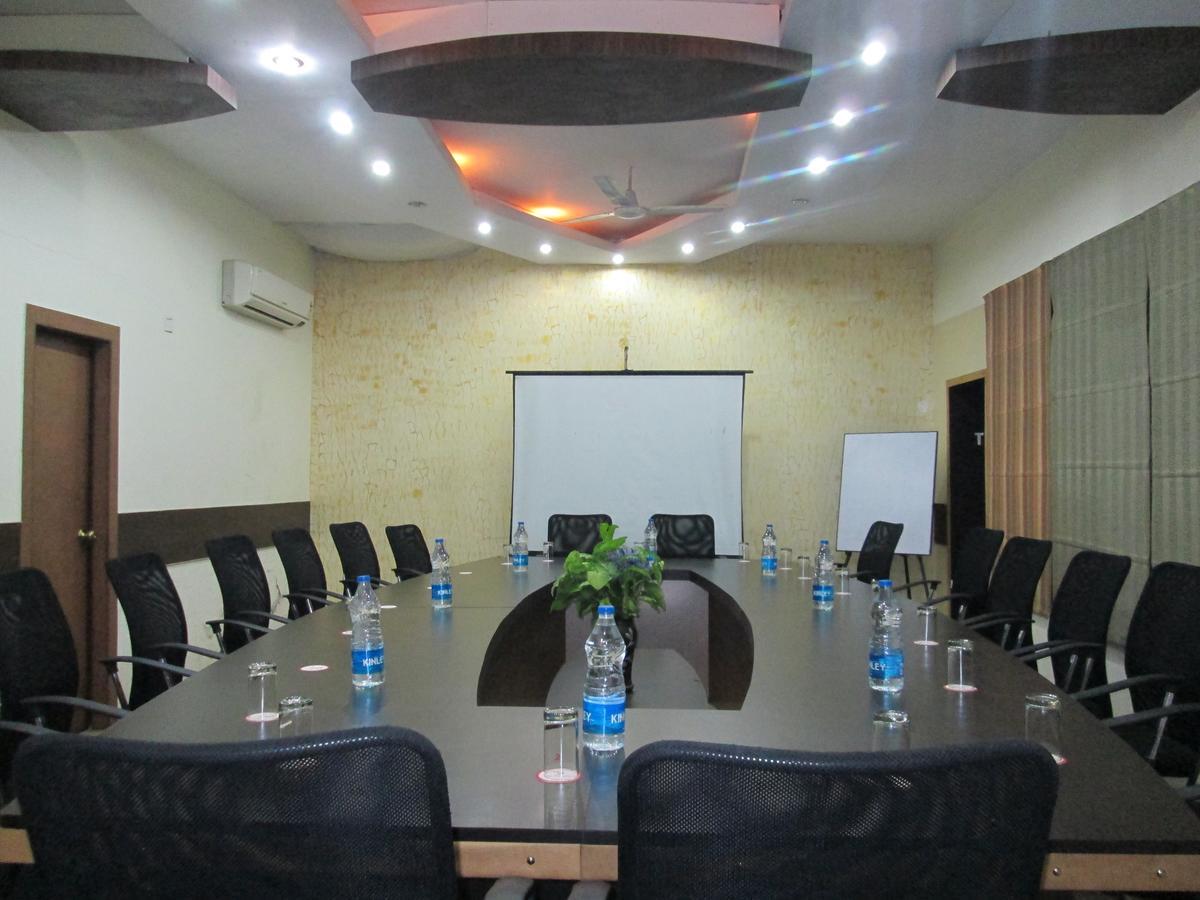 Mg Regency Hotel Baddi Bagian luar foto